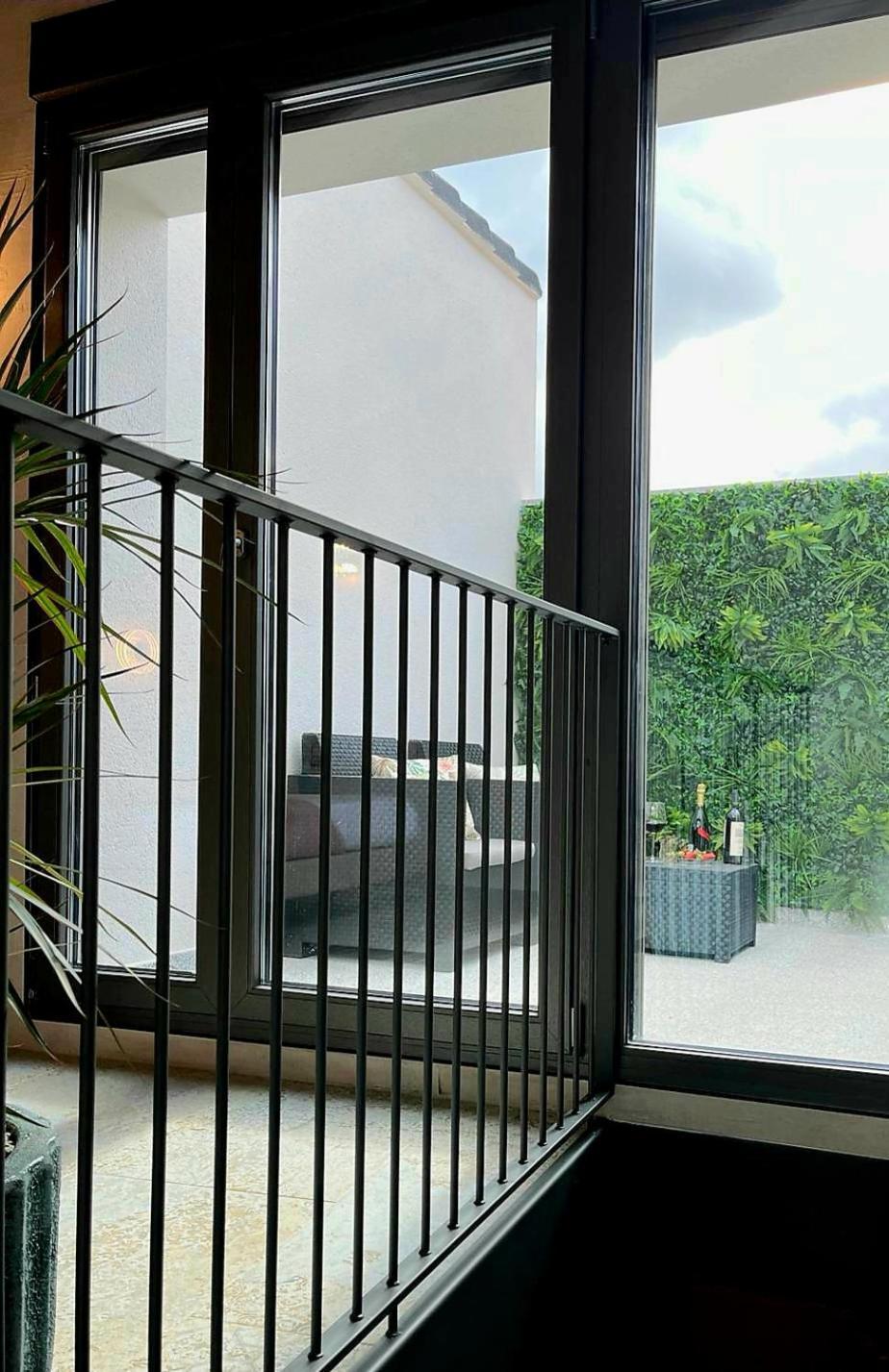 Panorama Europa Apartment อาบีลา ภายนอก รูปภาพ